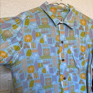 Surfing Safari Aloha Hawaiian Shirt Men’s L